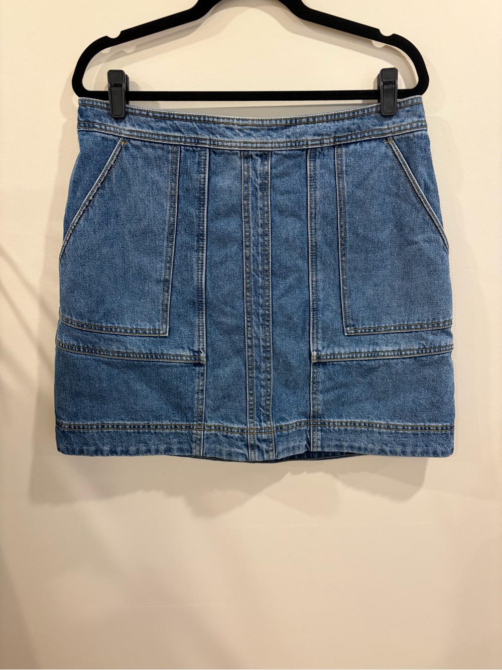 Cabi Blue Denim Mini Skirt Size 10 style#6571